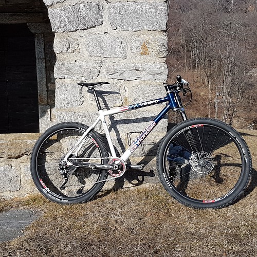 F2000SX Star 'n'stripes upgraded 27.5"