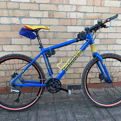 F700